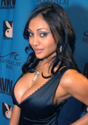 Порно звезда Priya Rai